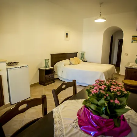 Al Belvedere Salina Aparthotel 4*