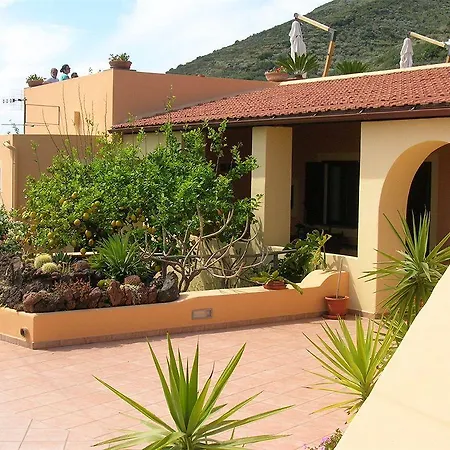 Al Belvedere Salina Aparthotel Leni
