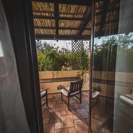 Al Belvedere Salina Apart-hotel Leni