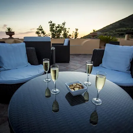 Apart-hotel Al Belvedere Salina 4*