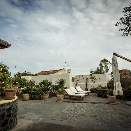 Aparthotel Al Belvedere Salina 4*