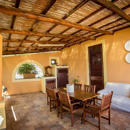 Al Belvedere Salina מלון דירות 4*